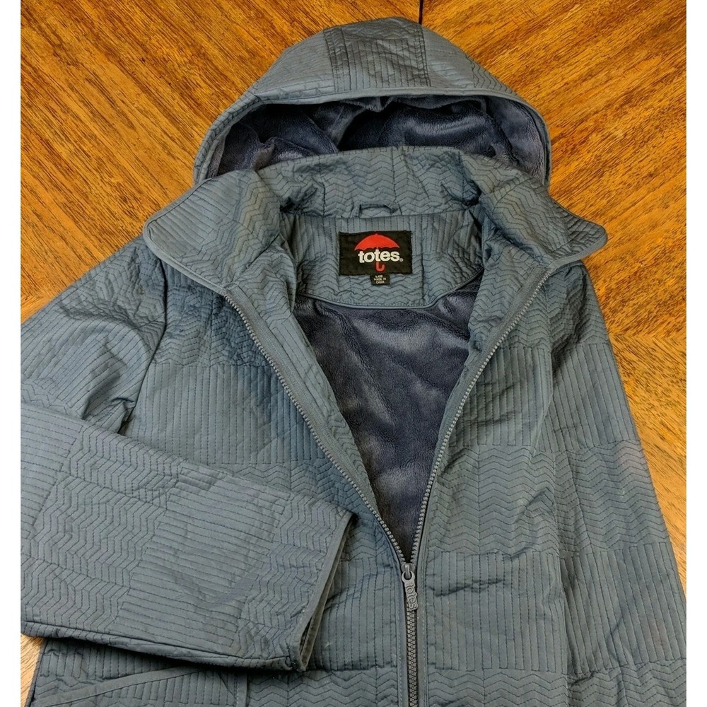 Totes Storm Jacket Size Large Patchwork Quilted Faux Fur Lined Blue *FLAW* read